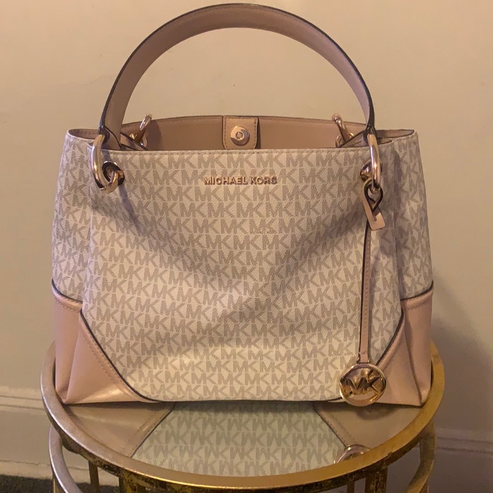 Previous listing with inside images!